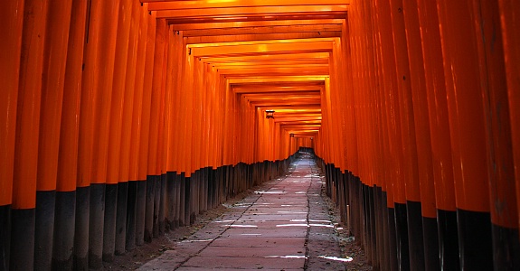 photo_001_Fushimi_Inari_Shrine_.jpg