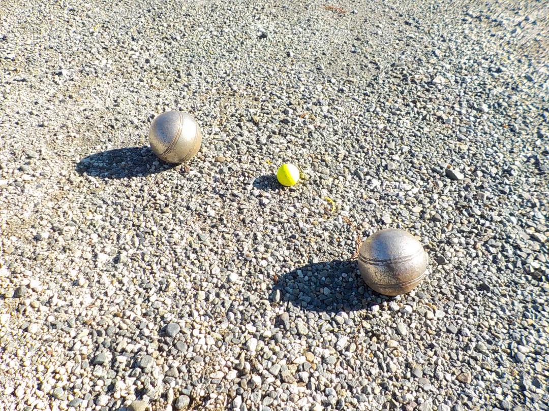 The Rules of Pétanque (Boules) - EXPLAINED! 