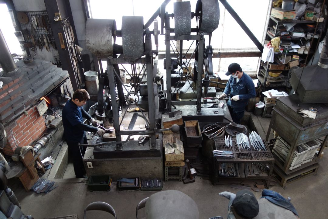 共同工房（鍛造）（タケフナイフビレッジ）.JPG