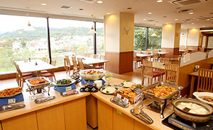 2nd floor restaurant 2階レストラン