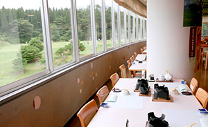 Restaurant "Hanashi nobu" レストラン「はなしのぶ」